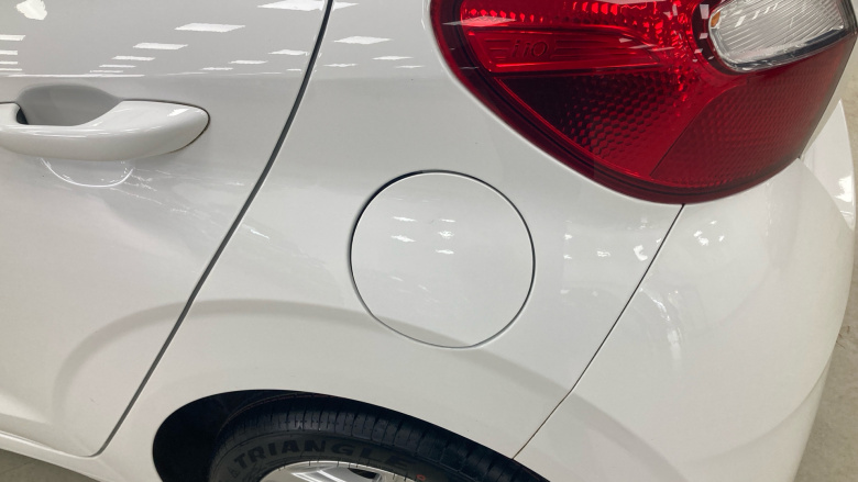 Hyundai i10 1.0 MPi SE Connect 5dr Petrol Hatchback